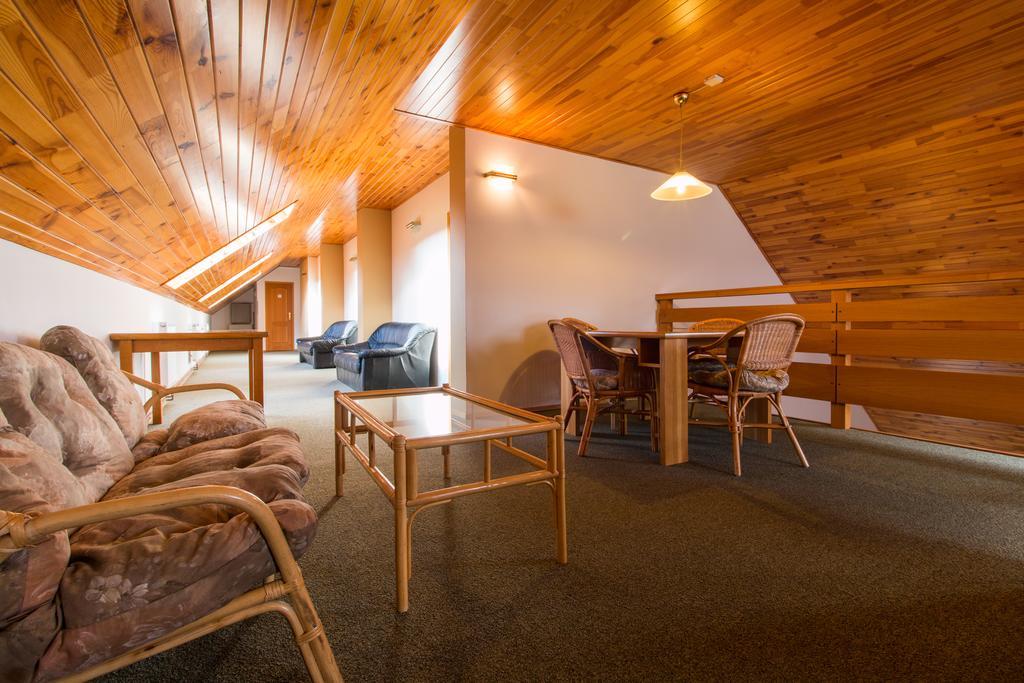 Orlik Rejviz Hotel Buitenkant foto