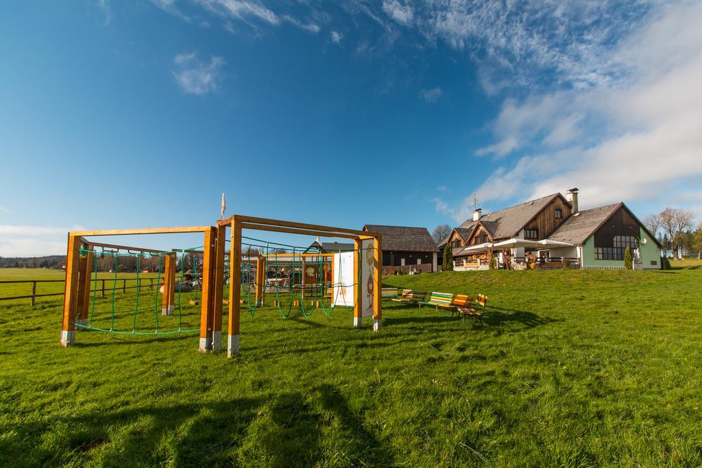 Orlik Rejviz Hotel Buitenkant foto