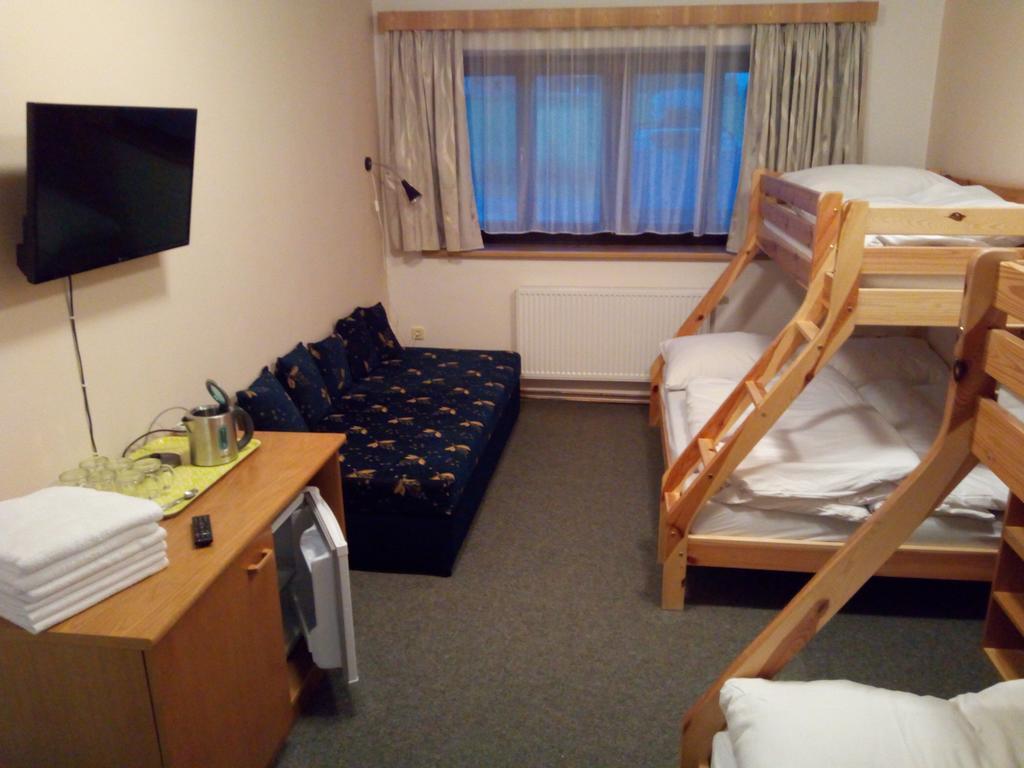 Orlik Rejviz Hotel Buitenkant foto