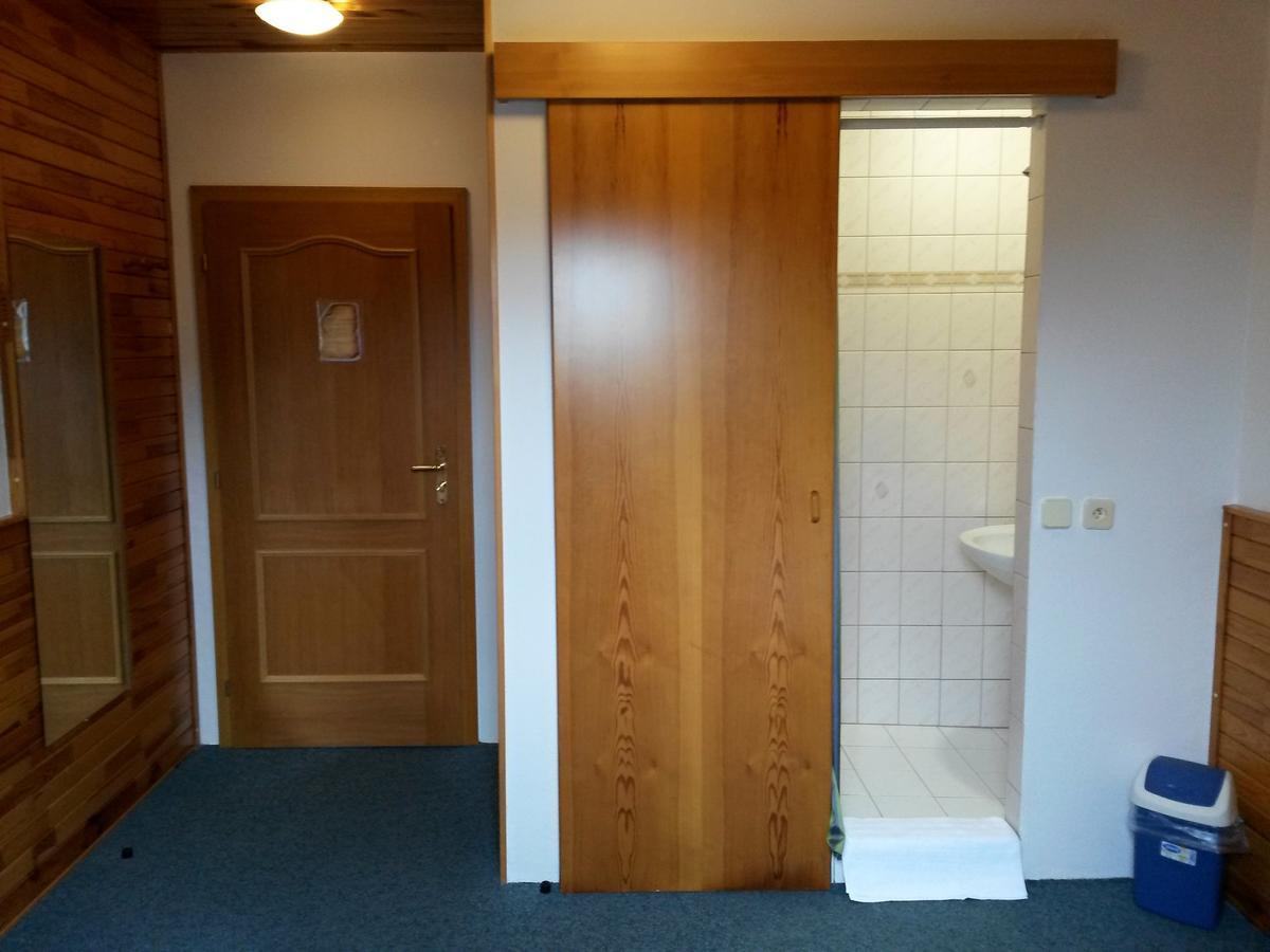 Orlik Rejviz Hotel Buitenkant foto