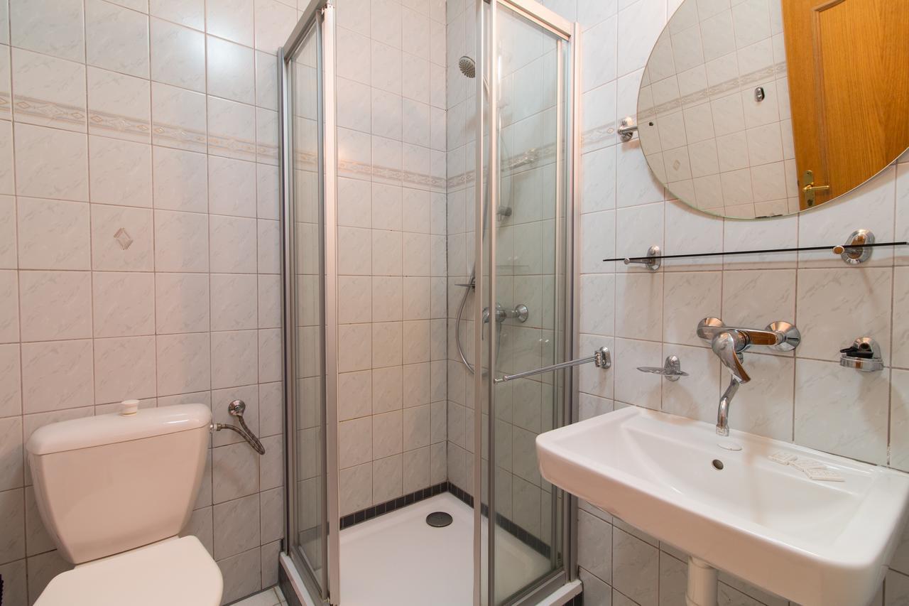 Orlik Rejviz Hotel Buitenkant foto
