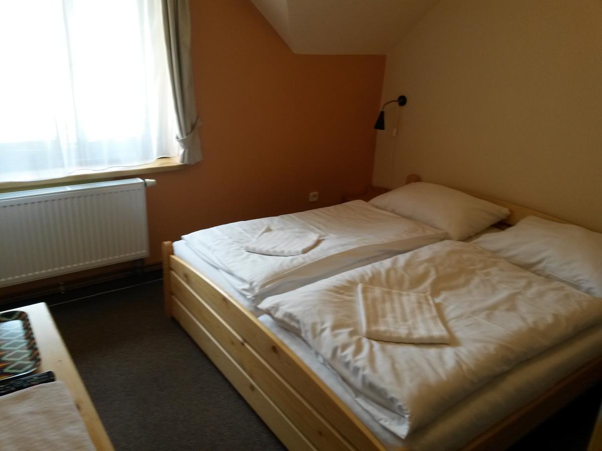 Orlik Rejviz Hotel Buitenkant foto